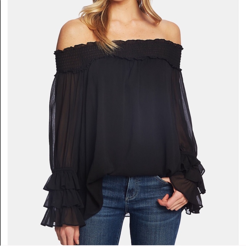 NWT - CeCe Off the Shoulder Ruffle Cuff Bl…